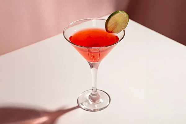 Cosmopolitan - időtlen koktél házi változatban