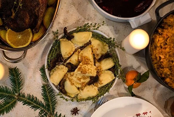 Pierogi káposztával és gombával
