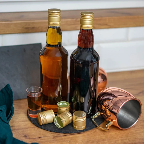 500 ml-es vodkaüveg - 8 db. - 4