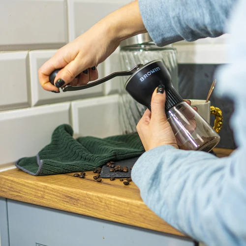 Állítható kézi kávédaráló - 11