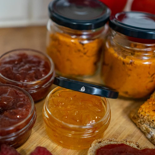 Csavaros tető fi 66/4, fekete - 10 db - 8