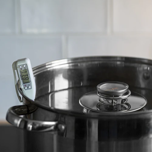 Elektronikus konyhai hőmérő (-50°C-tól +300°C-ig) tokkal, fehér - 3