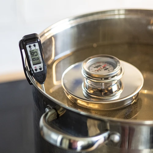 Elektronikus konyhai hőmérő (-50°C-tól +300°C-ig) tokkal, fekete - 3