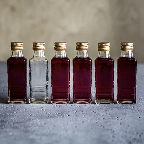 Flora palack 100 ml, fi28-as csavaros kupakkal, 8 db - 8