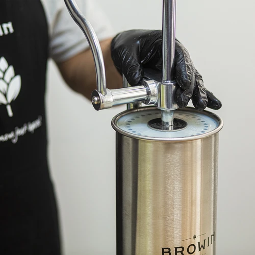 Függőleges kolbásztöltő 4 kg - 12