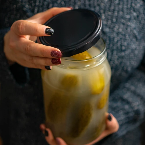 Ø 100-as fekete csavaros tető - 10 db - 9