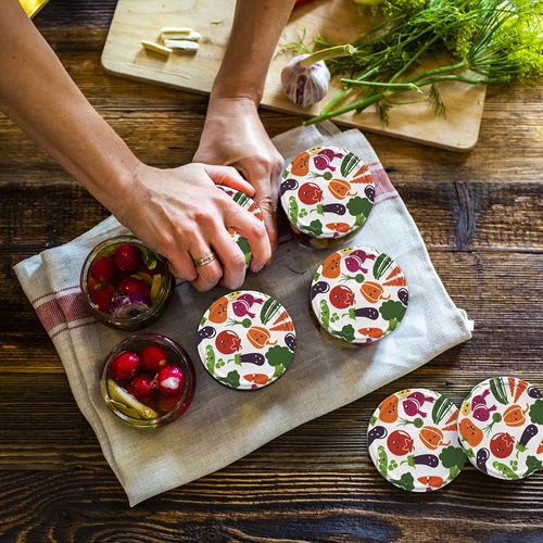 Słoik TO 235 ml színes csavaros tetővel fi82 - 6 db - 12