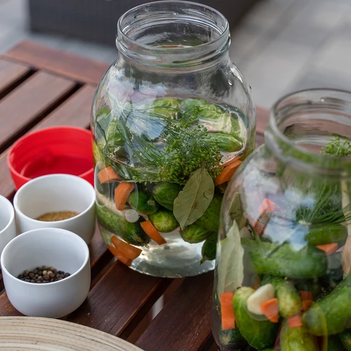 TO 3 l-es befőttesüveg és fi 100-as, fogantyús kupak - 9