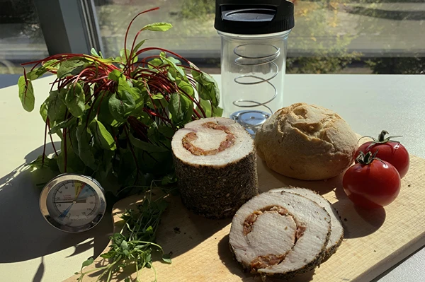 Aszalt paradicsomos göngyölt karaj