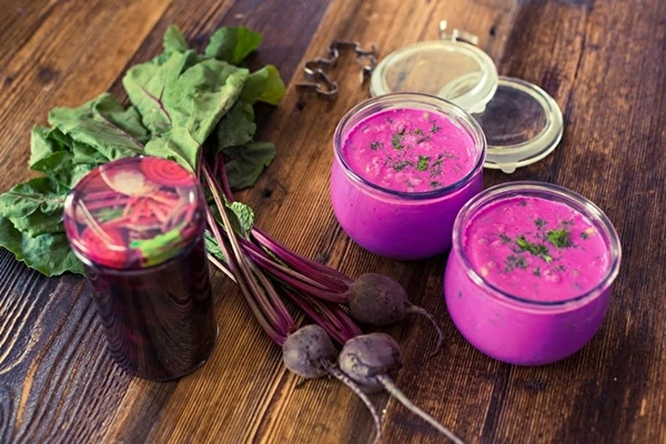 Hideg céklaleves erjesztett céklalével