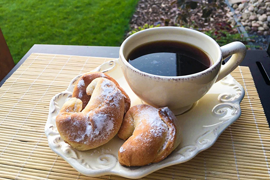 Browin Przepiśnik - Élesztős lekváros kiflik