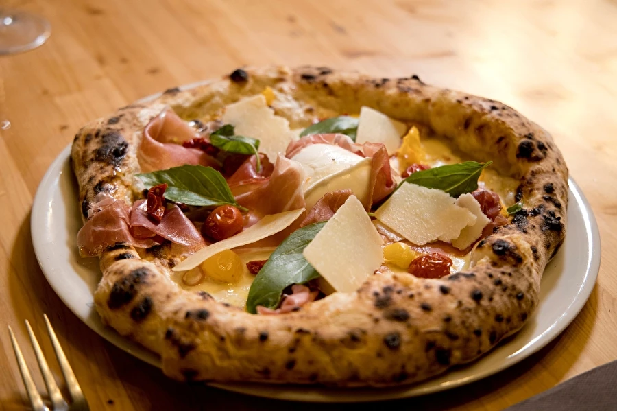 Browin Przepiśnik - Neapolyi pizza gázgrillen